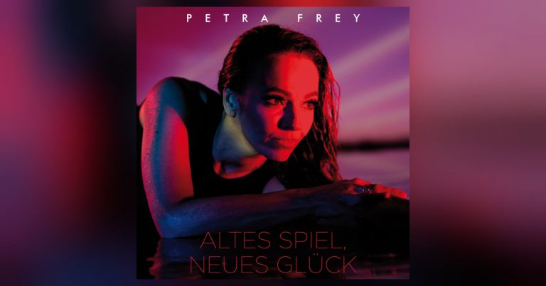 Petra Frey begeistert mit ihrer neuen Single: „Altes Spiel, neues Glück“